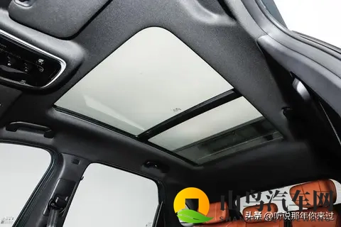 第五代瑞虎8上市!999万起,虎踞与豹跃带来截然不同的视觉感受-2