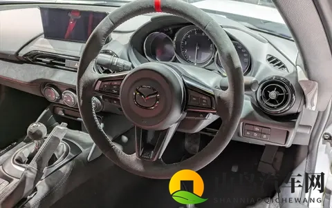 马自达Spirit Racing MX-5 12R供不应求，限量200辆，但订单超9500张-2