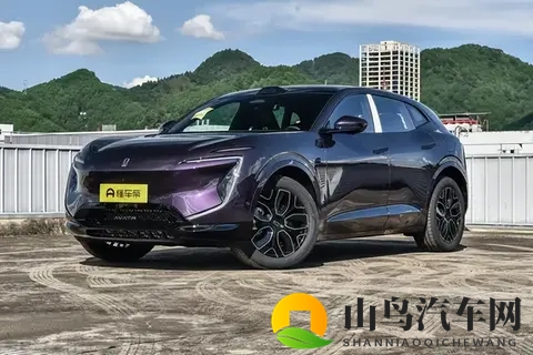 配华为ADS+气囊，这安全配置太离谱，这款中型SUV怎么样-3