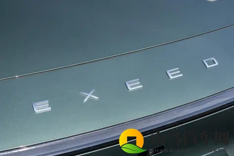 年轻人第一台C级车,星纪元ES来了,长续航+真智能+云台底盘-1