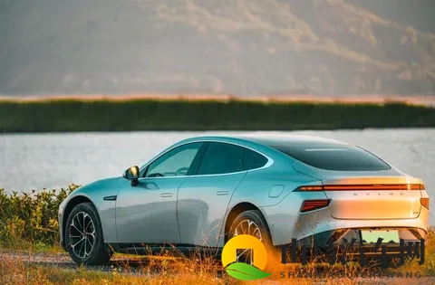 华为ADS和小鹏的VLA，到底谁是未来？-1