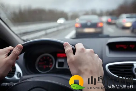为什么说开车犹豫是大忌，有很大的安全隐患？-3
