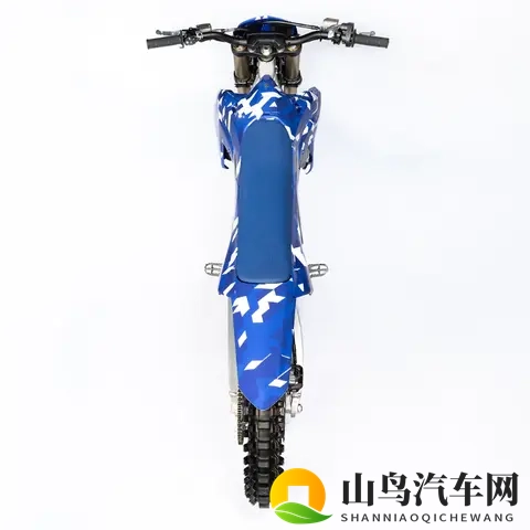 娇妻蒙着眼睛被按摩师3p：汽车内饰革新,打造移动避风港-3