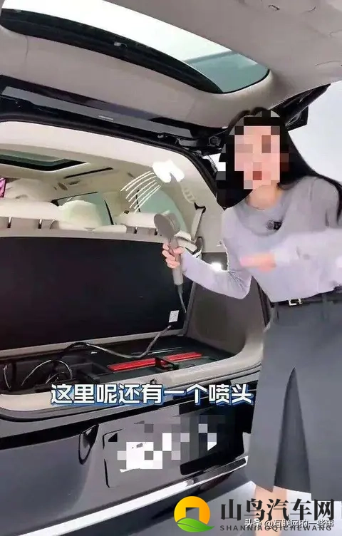 彻底疯了！这辆SUV带地暖还能洗澡，真懂用户还是瞎“创新”？-3