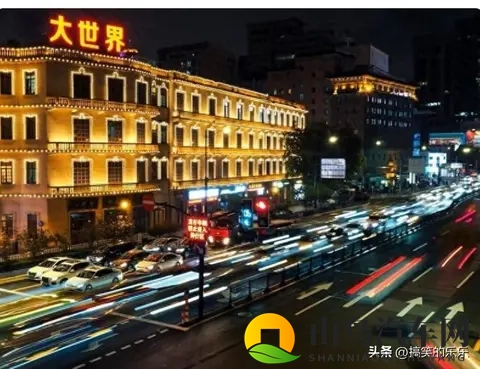 路上“陌生豪车”越来越多?别慌,这是大厂在给你发“新身份-2