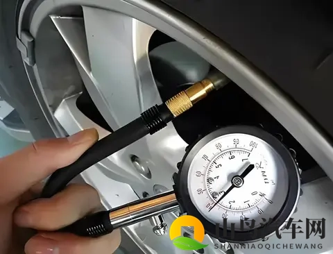 🚗 你的SUV胎压打对了吗？这5个误区坑了太多老司机！-2
