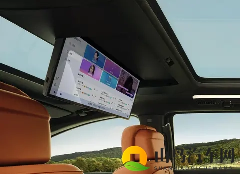 采用贯穿式三联屏设计，别克至境世家内饰官图发布-2