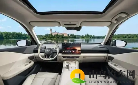燃油车还在卖，智能座舱却上了鸿蒙，天籁这次玩得有点大-3