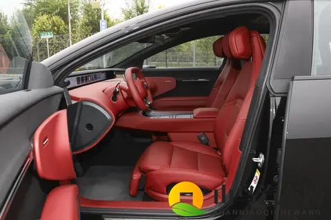 阿维塔12：一款适合家用的新能源车，方方面面都考虑到了-1