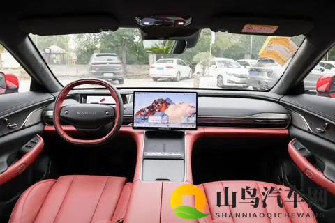 15万级买C级车,续航1645km,这台国产新能源车可以看看-2