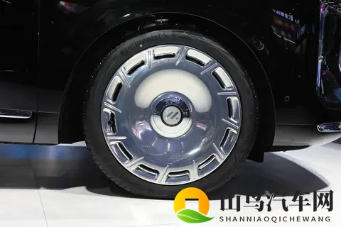 权益价3369万起，“9字辈”新成员，智己LS9开启预售-1