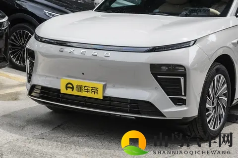 20万级SUV新标杆!增程_纯电动力,续航1615km,25款星途星纪元 ET-3