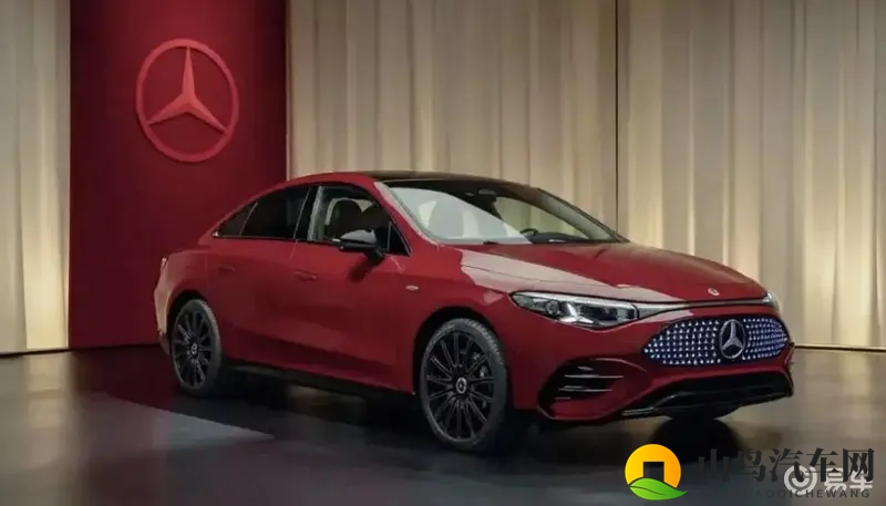 完美驾驭？试试这辆奔驰纯电CLA-1
