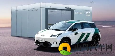 京东发布首款电动汽车！可以换电，仅售 499 万！-1