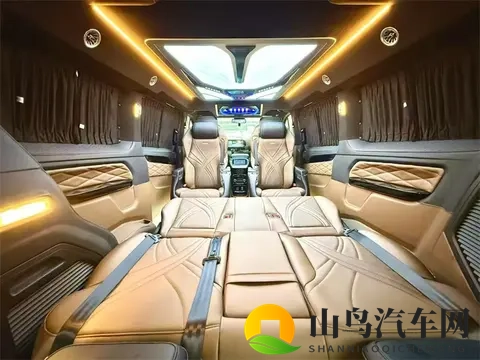 福特黑武士商务车,7座展厅现车介绍,柴油版汽油版都可选择-1