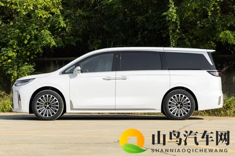 连开3天，深度试驾26款岚图梦想家，方方面面都值得一看-1