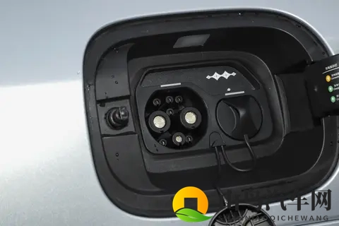 不止于家用，方程豹钛7 2025款 190KM四驱Max版的多元生活探索-2