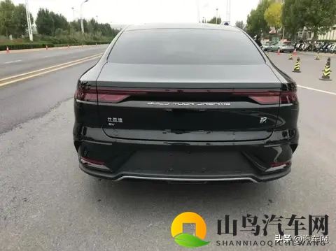 被黑人下面猛烈进出：异族情缘，热烈交融时刻-2