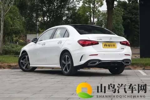 2025 款奔驰 A 级选购指南：25 万级豪华入门，A 180 L 与 A 200 L 该怎么选-2