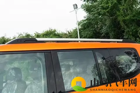 越野新选择！这款国产车，能当救命船用，还有华为鸿蒙系统-3