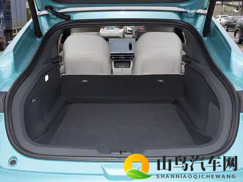 限时价1399万起,标配激光雷达+8295P芯片 东风奕派eπ007+上市-3