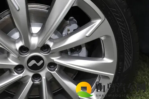 乐道L60：25万级纯电SUV，为何能成为家庭用户的优选？-1