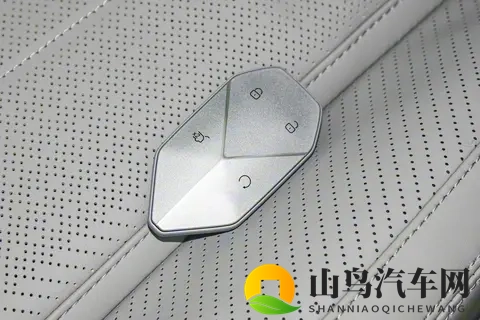 比亚迪又来搅局?方盒子造型,综合续航1300km-3