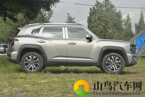 自主品牌燃油中型SUV对比，捷途X70L和哈弗大狗PLUS该如何选择？-1