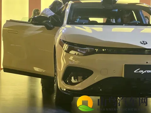 “国民法拉利”——Lafa5上市了～-1