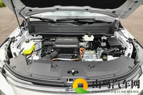 预售1398万，超长续航+四驱，带你看第三代蓝电E5 PLUS-2