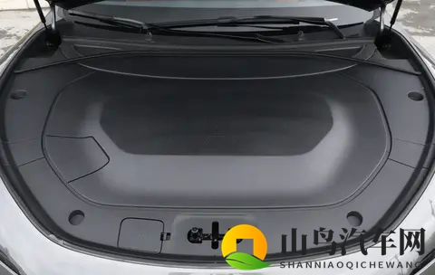 阿维塔12 2026款Ultra后驱增程版：好用、好开才是王道-1