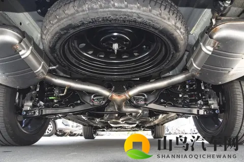 捷途X70L对比瑞虎8 PRO，核心技术同源，家用选择哪台更合适？-2