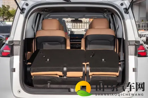 星光730 PHEV：10万级插混MPV，配电滑门+大7座，性价比超高！-2