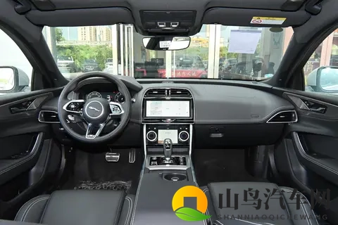 2025款捷豹XEL选买指南:直降15万后,1万差价怎么选-1