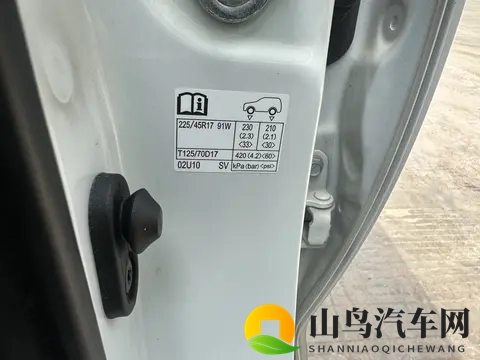 修理工为什么都喜欢给轮胎打25个胎压？内行人告诉你答案-3