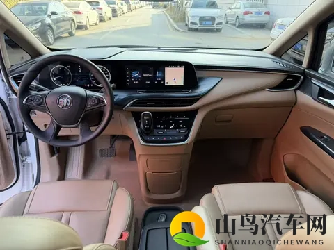 16万多拿下20款别克GL8陆尊，家用商务都合适？-2