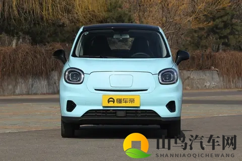 被低估的新能源家轿，我试了试，零跑T03给我答案-2