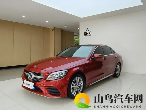 15万内拿下红色奔驰C级，2021年一手准新车，都市丽人的优雅之选-1