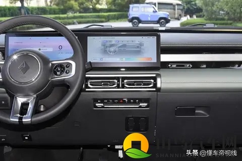 新车 现款售808万元起,宝骏悦也两周年版将于11月7日上市-3