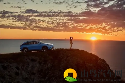 高速上的“老司机”？体验T5的自动变道超车！-3