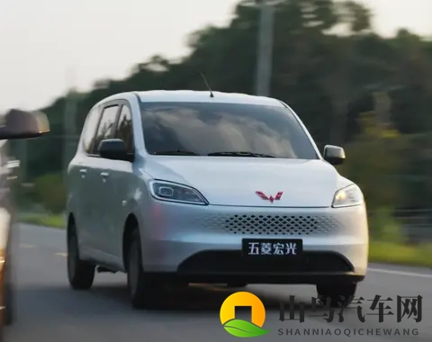 新款五菱宏光家族上市，还能再续“神车”传奇吗？-1