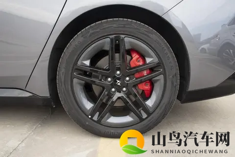 智美超能轿跑实至名归，东风奕派eπ007+深度体验-1