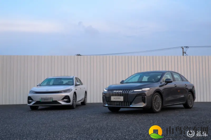 十万级混动家轿双车PK：荣威M7 DMH和银河A7-1