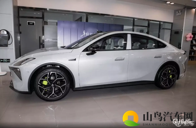 免费剧烈运动扑克视频下载网站：免费资源下载，海量运动扑克视频网站-2