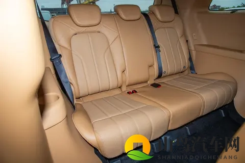 插混中大型MPV，15T插混动力+四驱，体验26款岚图梦想家-1