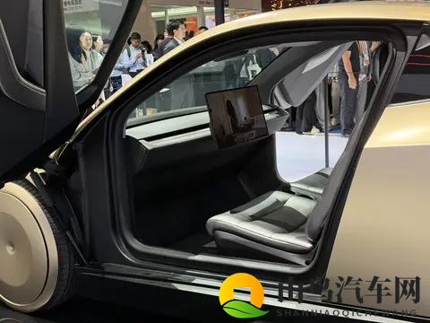 绿巨人福利app导航秘:汽车导航新体验:探秘智能出行神器-1