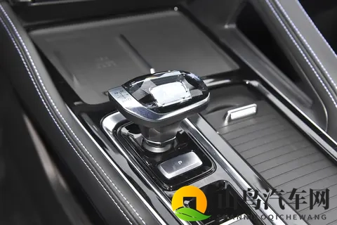 吉利星瑞推出全新版本,加入中国传统文化元素,价格更实惠-3