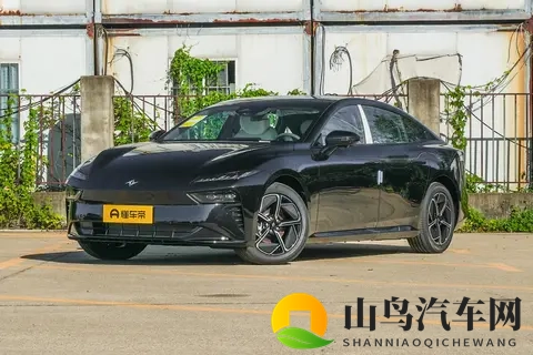 抢先试驾东风奕派eπ007+，试装版与量产版差异不大-1