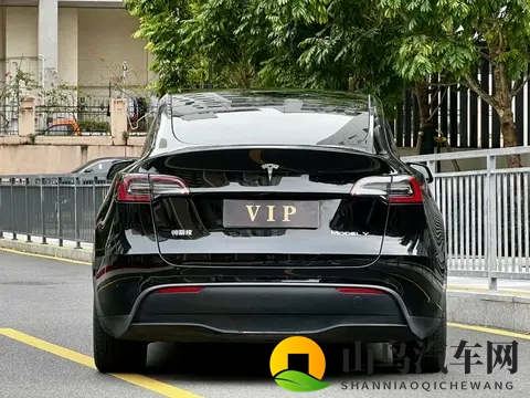16万多拿下准新Model Y，告别里程焦虑，通勤代步优选！-3
