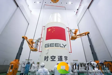 《兽娘通信.》第一季:动画汽车跨界融合,揭秘速度与激情!-1